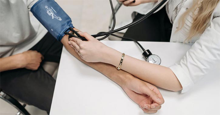 Alacsony vérnyomás tiniknél – okok, tünetek és kezelés